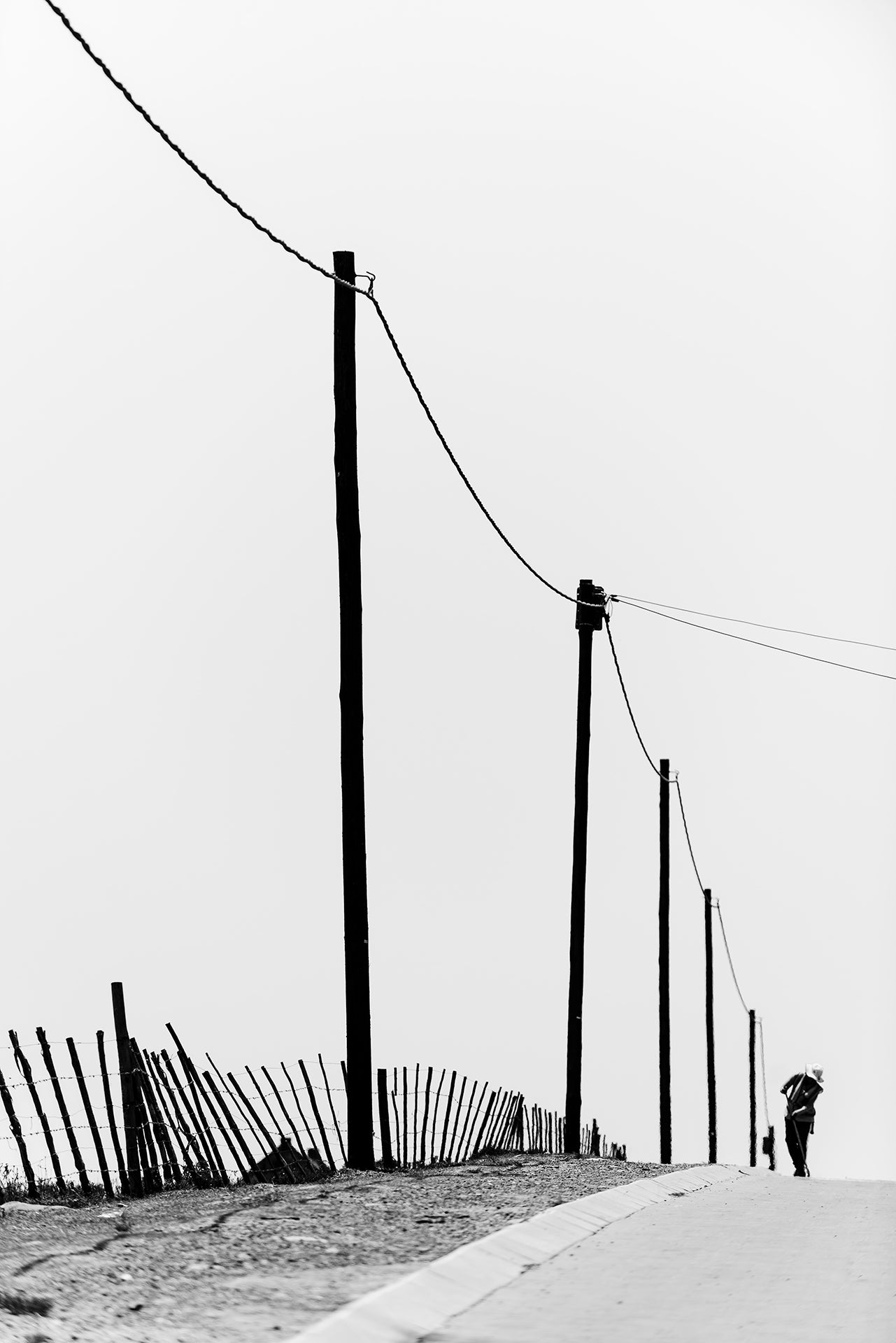 A street scene, graphic minimal black and white shot from in Haarlem, South Africa.