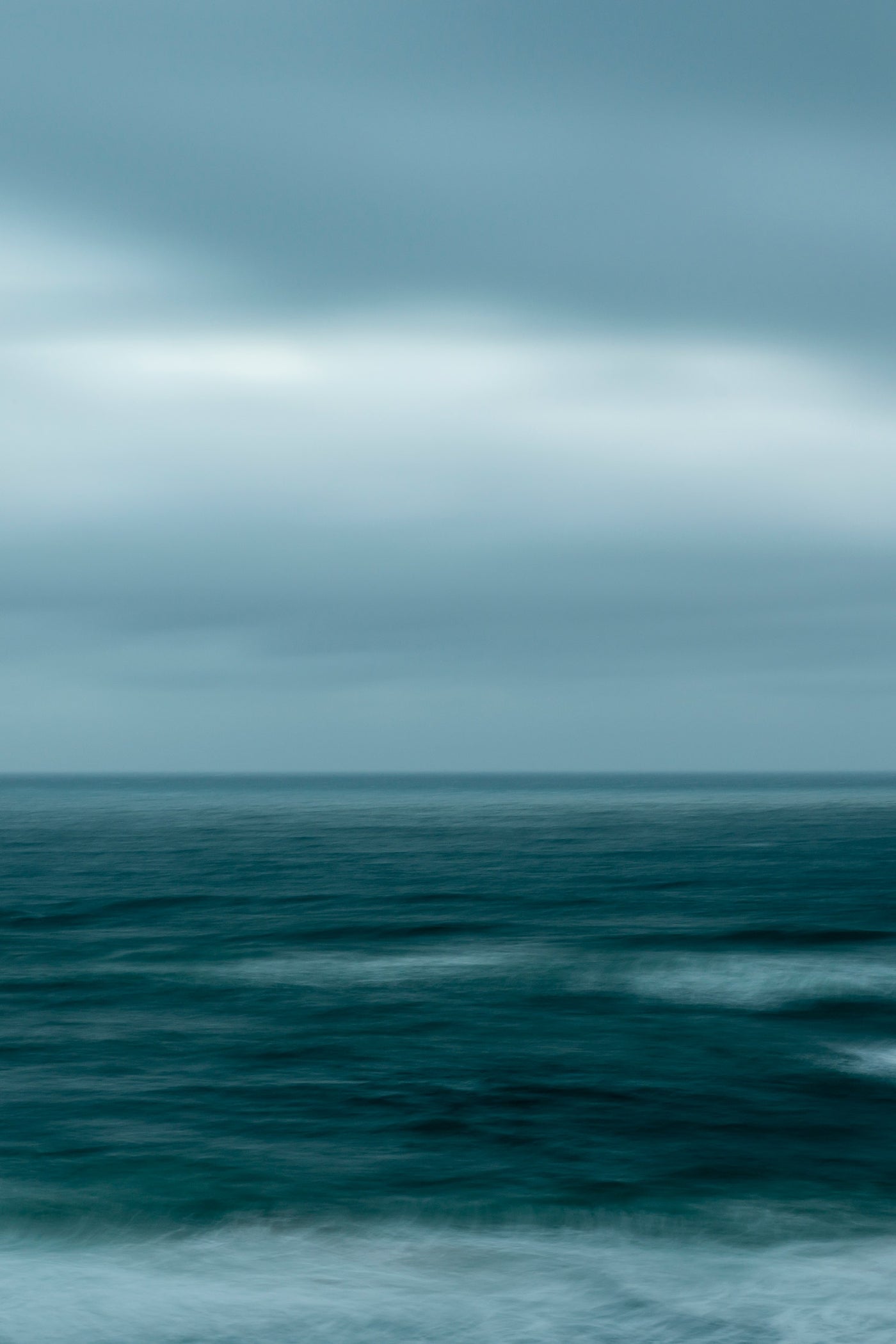 Abstract seascape with camera movement and grey palette.